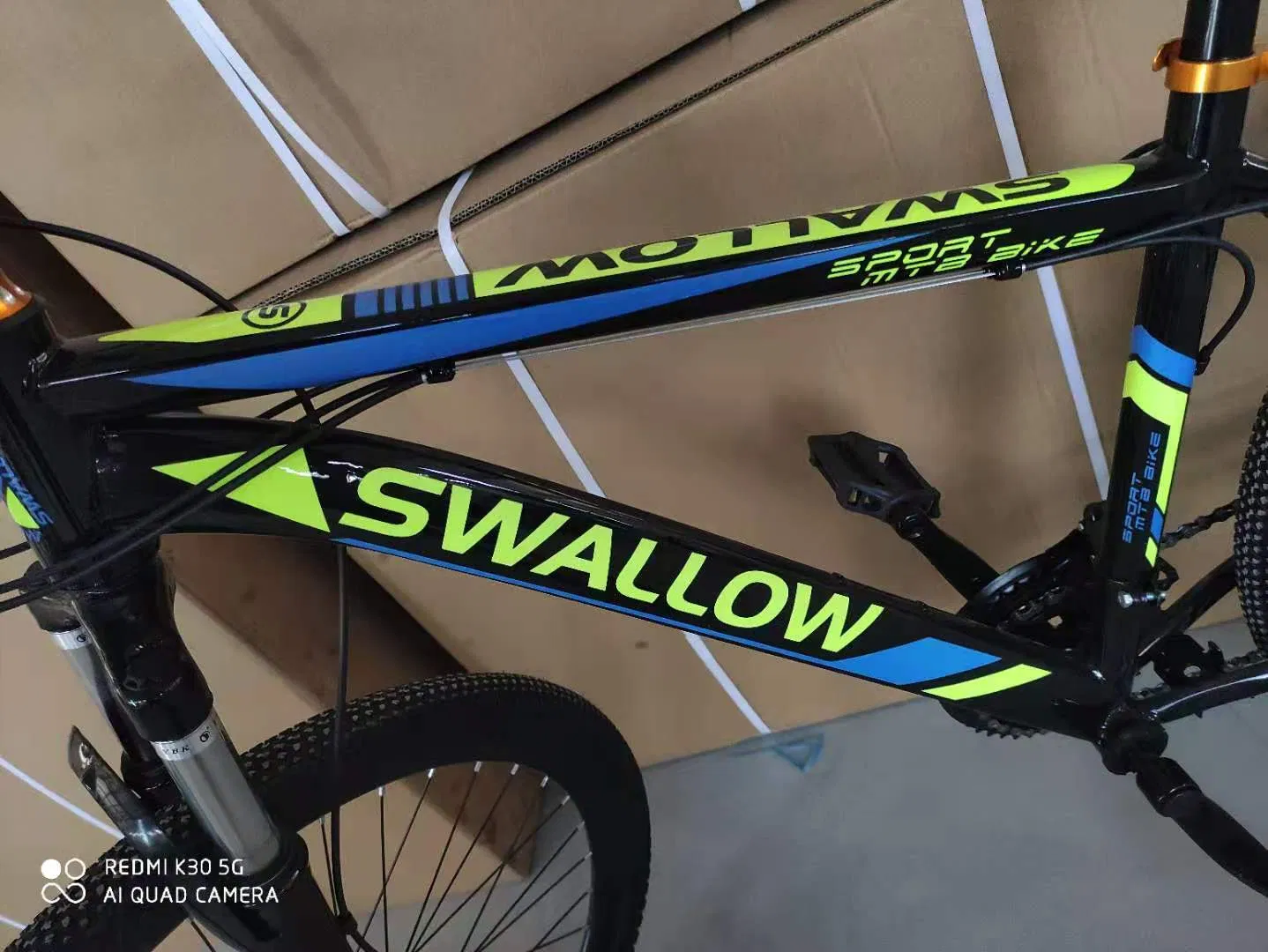 26" 21 Stock Spot Goods Mountain Bicycle Speeds Suspension Fork Disc-Brake