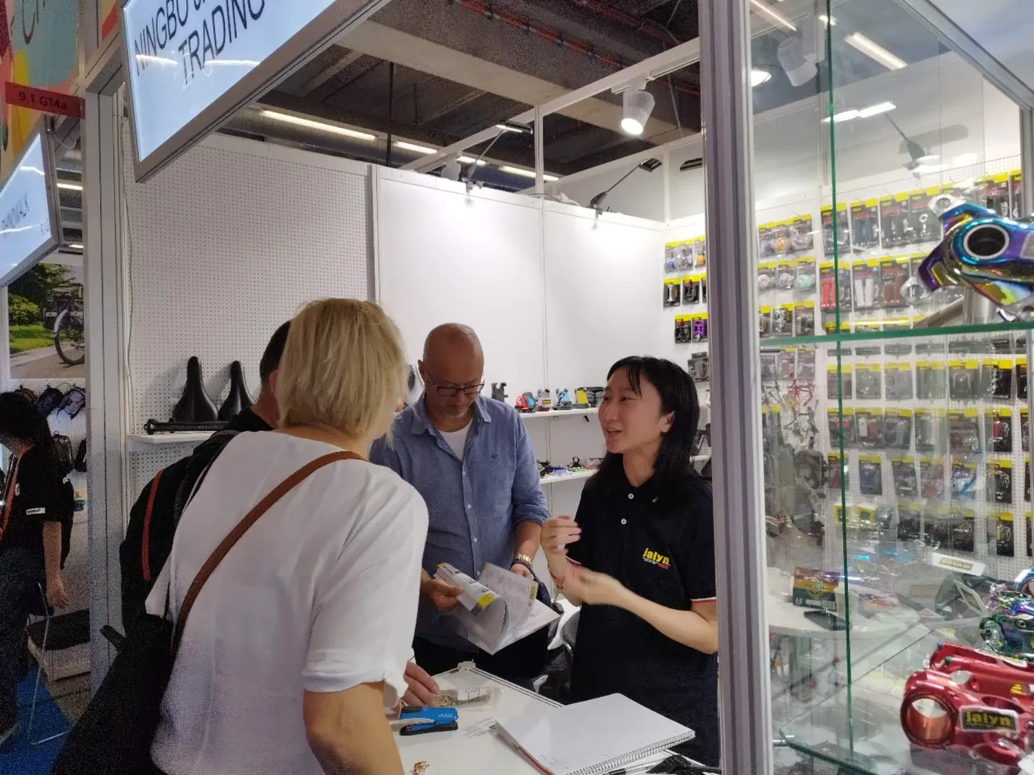 Bike Parts Aluminum-Carbon Seatpost (Item: A3035023)